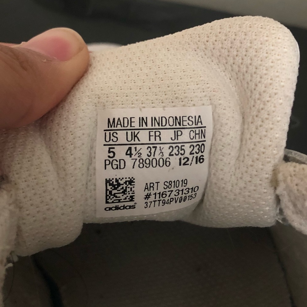 Pink adidas - Picture 3 of 3